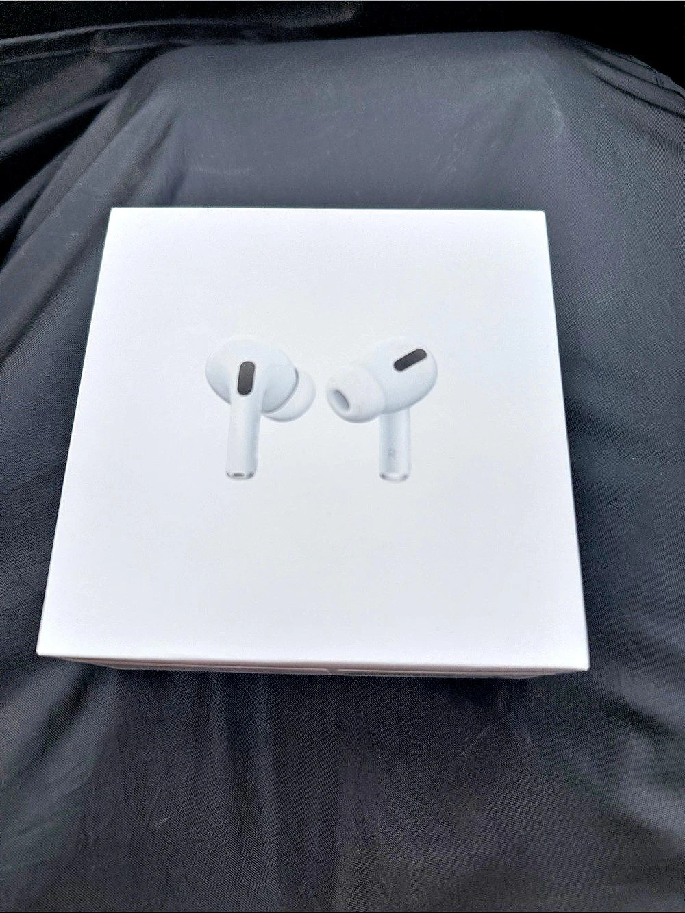 Apple AirPods Pro (1st Generation) ) Wireless Earbuds and case White